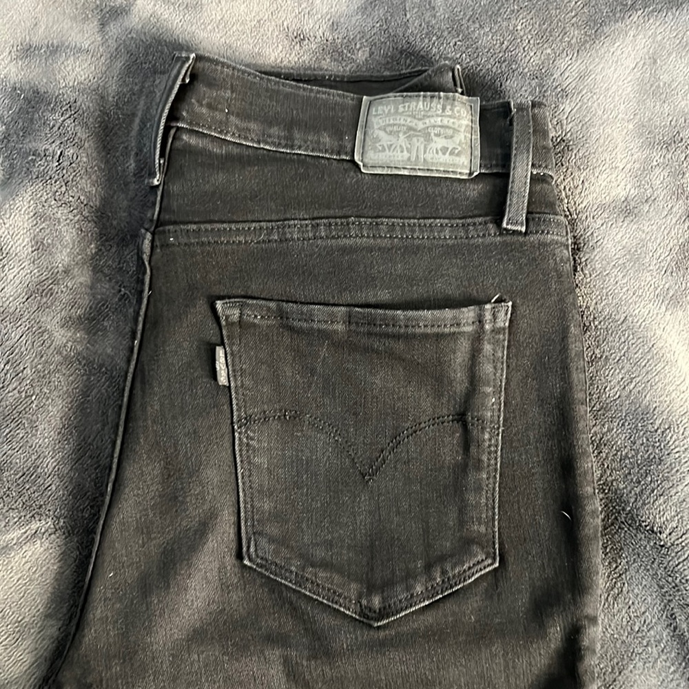 Women’s Levi’s 720 High Rise Super Skinny Jeans Size 29